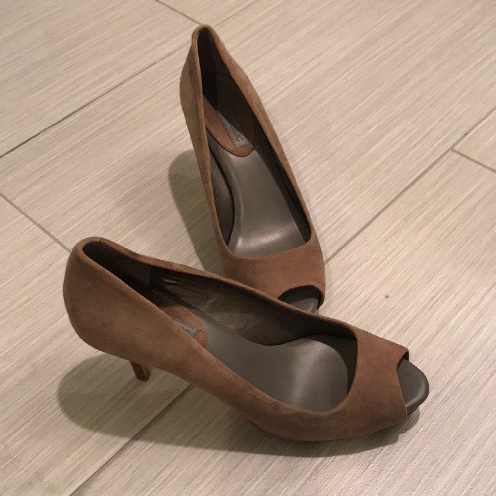 Banana republic heels